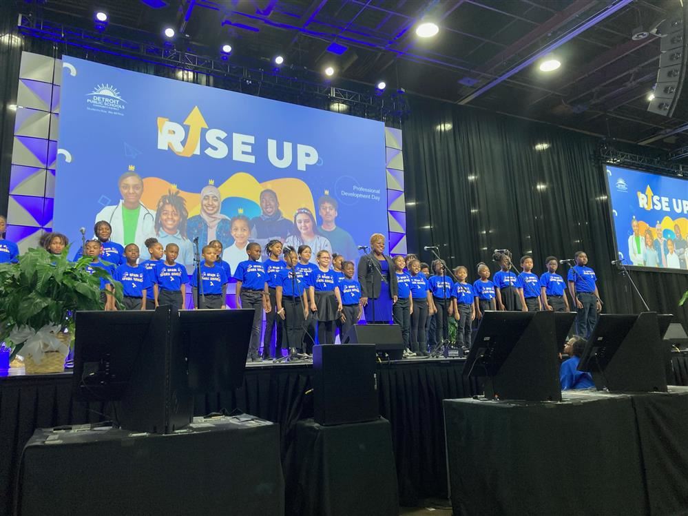  Spark Spark Singers onstage with Director, Jiana Hunter for DPSCD Rise Up Professional Development